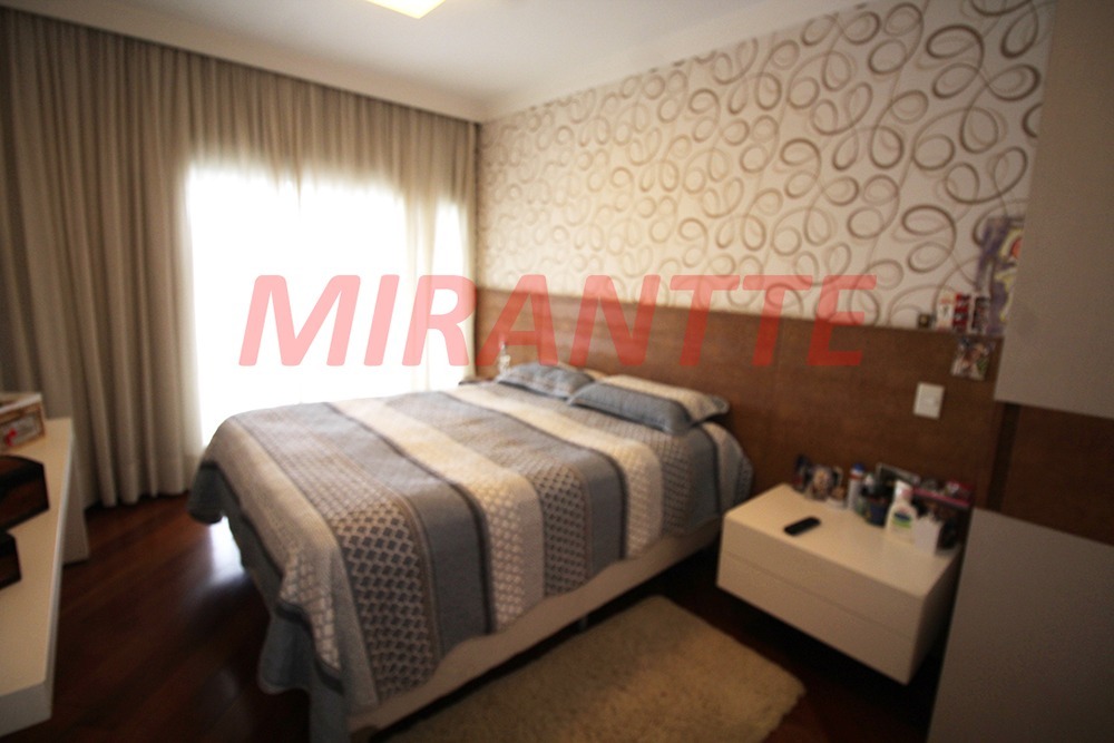 Cobertura de 400m² com 4 quartos em Santa Teresinha