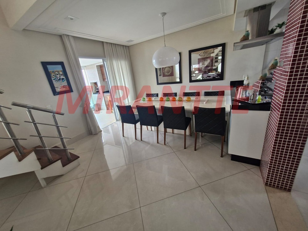 Cobertura de 400m² com 4 quartos em Santa Teresinha