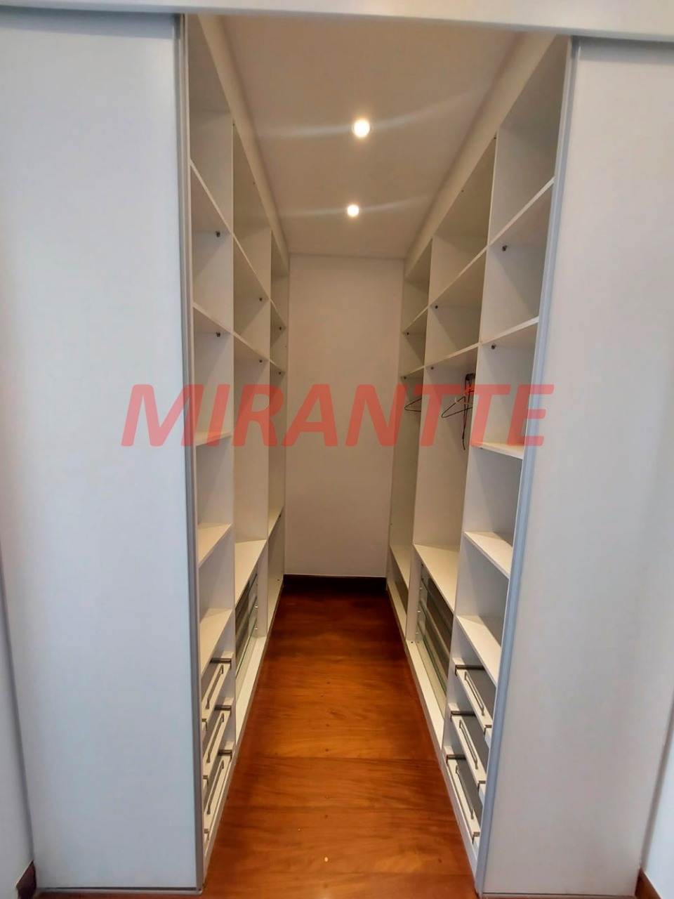 Casa terrea de 600m² com 4 quartos em Jardim França