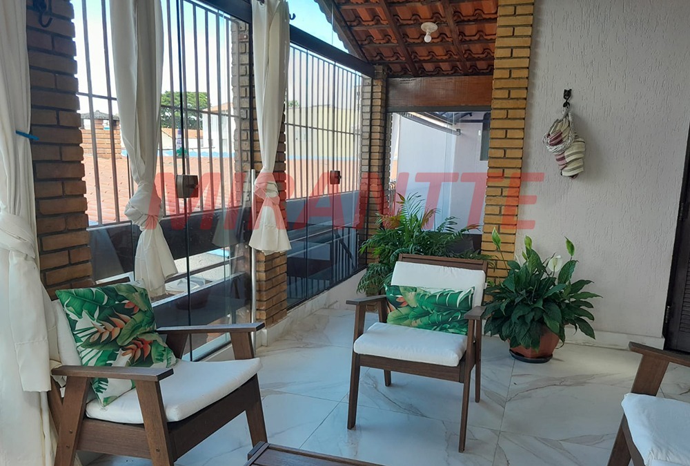 Sobrado de 100m² com 2 quartos em Jardim Peri