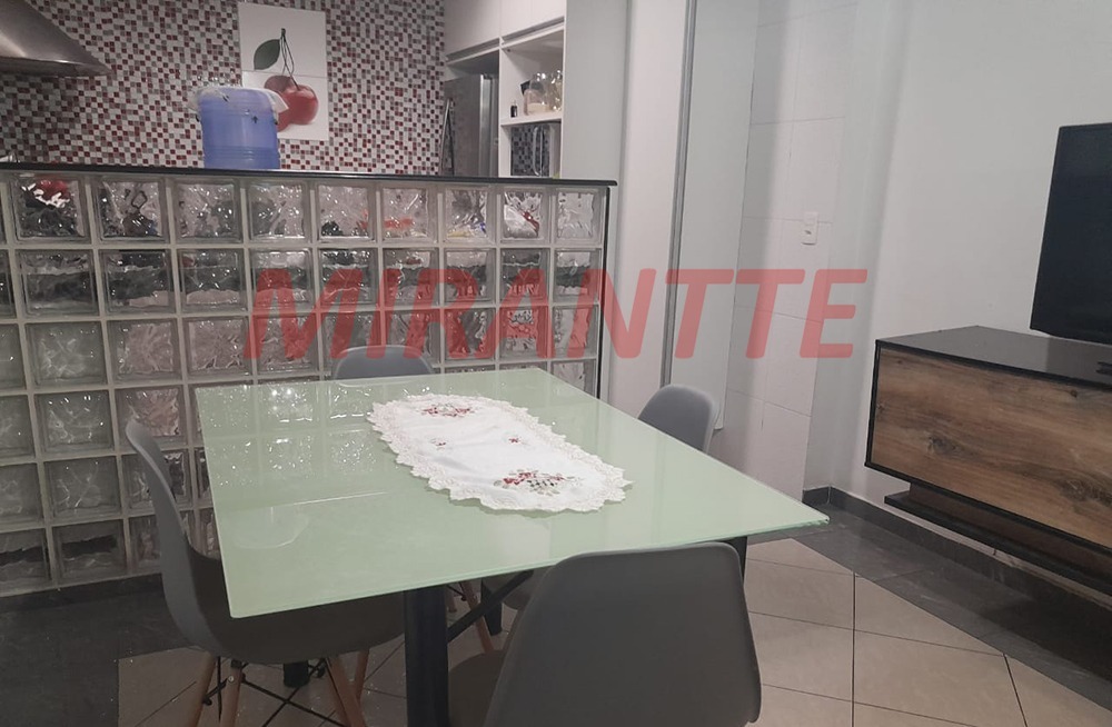Sobrado de 100m² com 2 quartos em Jardim Peri