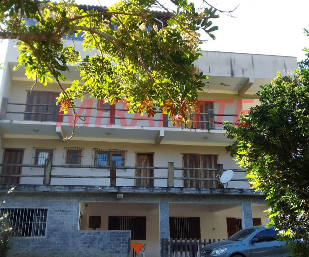 Chácara de 600m² com 6 quartos em Rio Abaixo