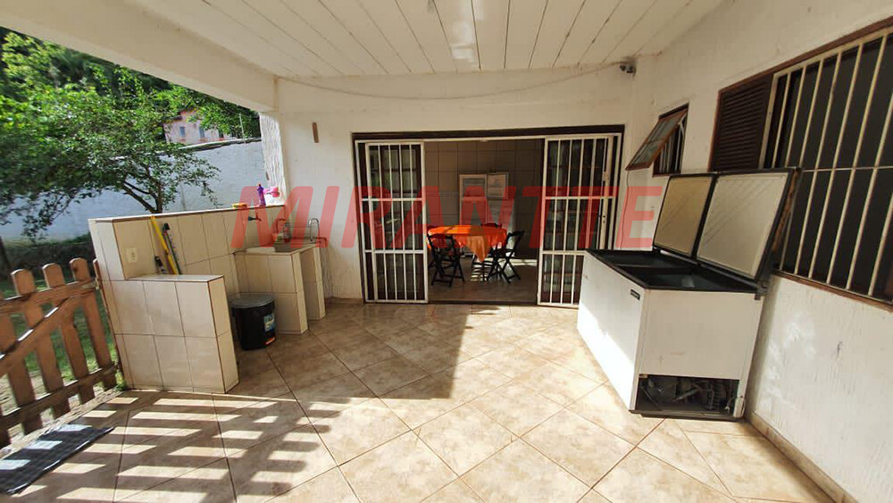 Chácara de 600m² com 6 quartos em Rio Abaixo