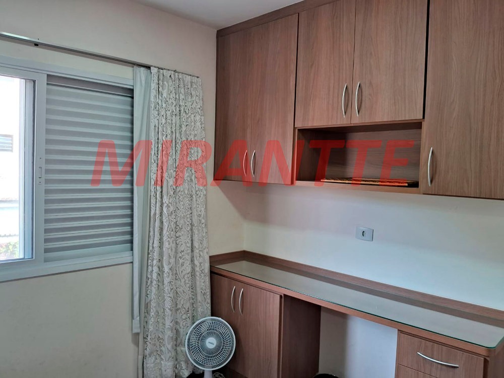 Cond. fechado de 182m² com 3 quartos em Santa Teresinha