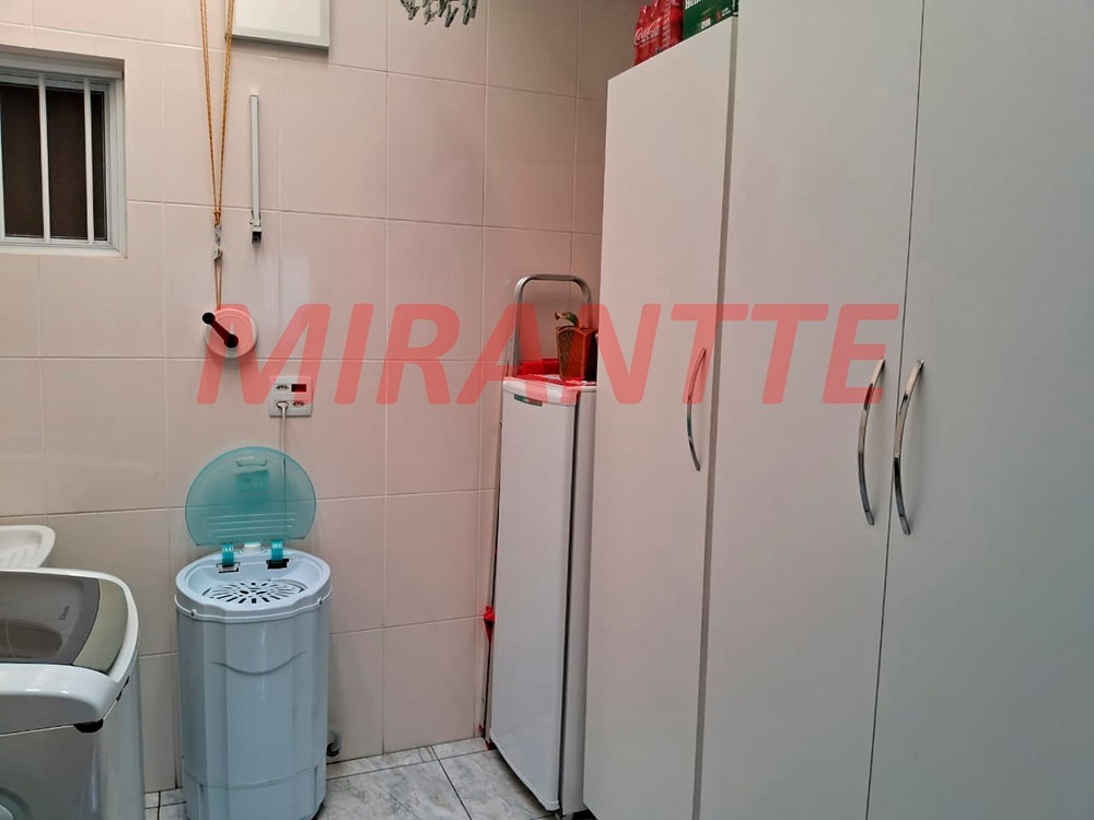 Cond. fechado de 130m² com 3 quartos em Santa Teresinha