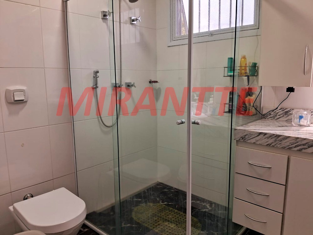 Cond. fechado de 130m² com 3 quartos em Santa Teresinha