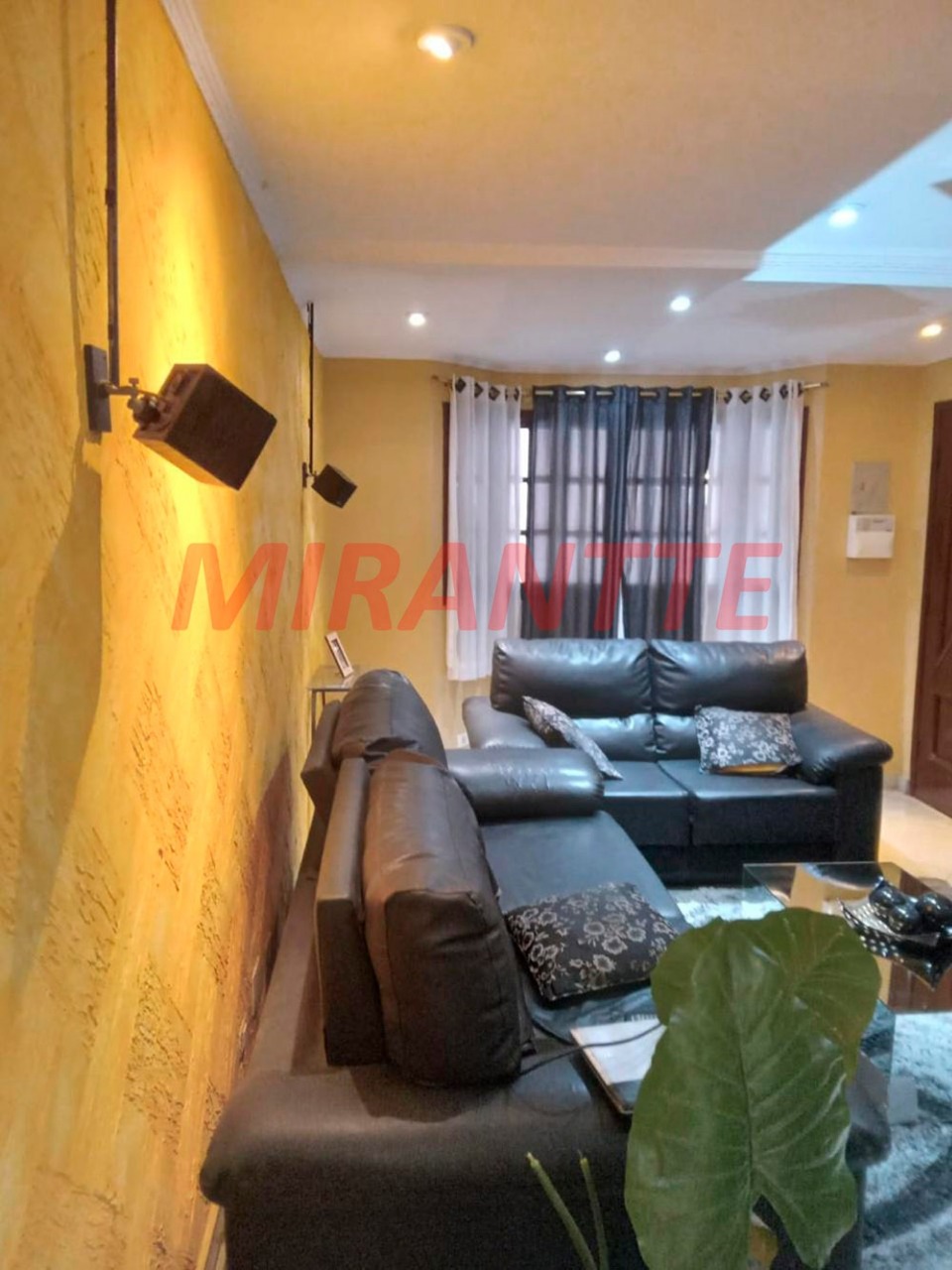 Casa terrea de 200m² com 3 quartos em Jardim Modelo