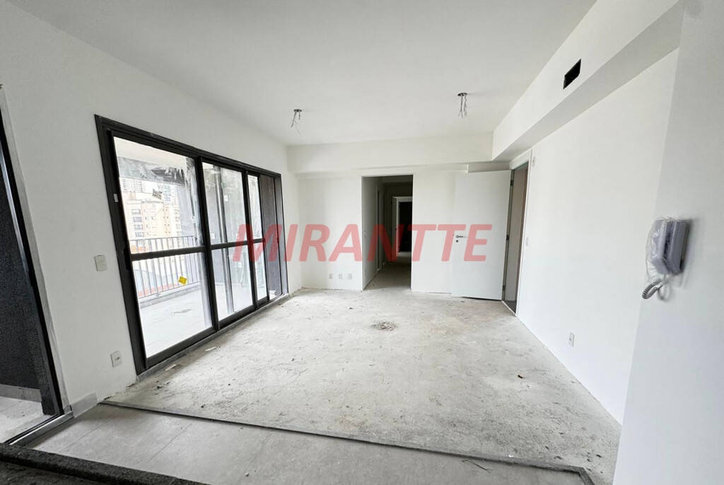 Apartamento de 74m² com 2 quartos em Santana