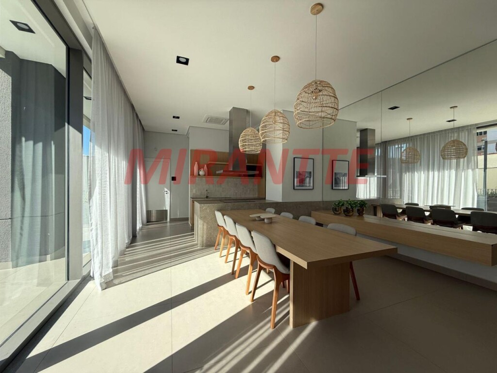 Apartamento de 74m² com 2 quartos em Santana