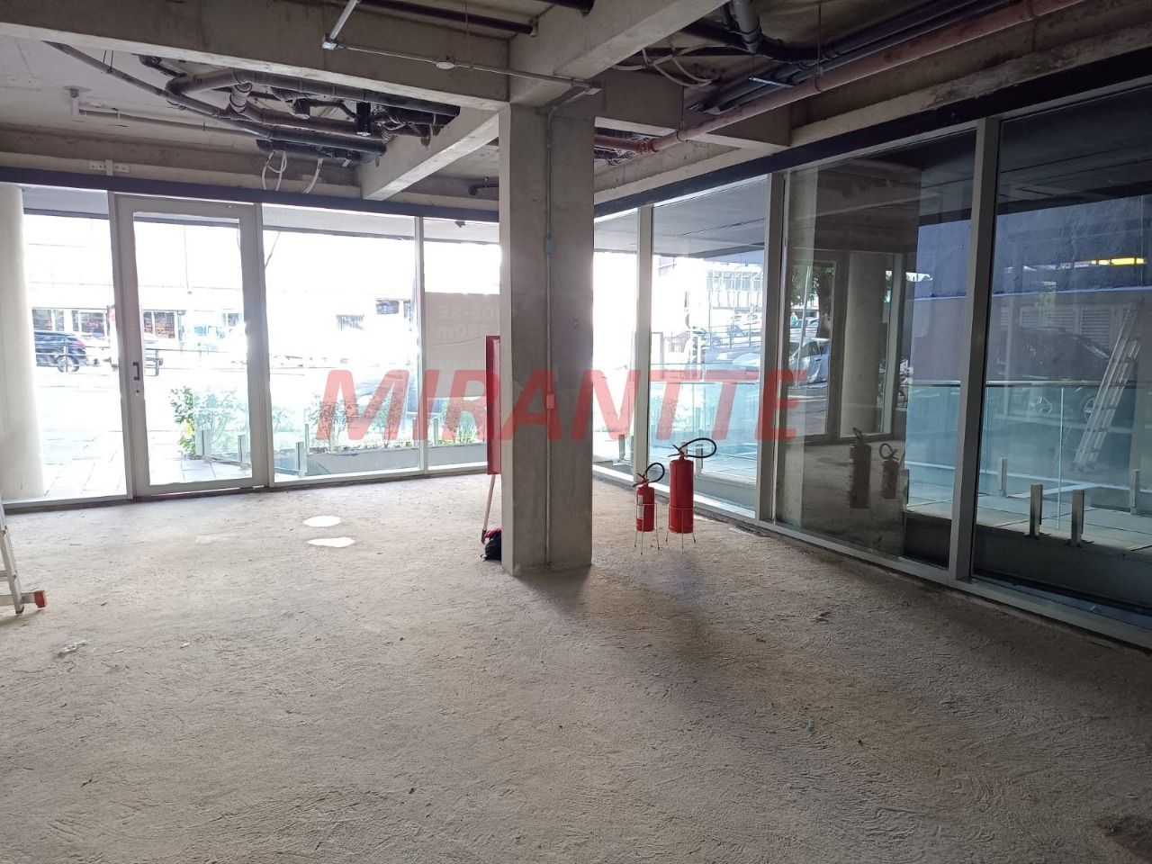 Comercial de 389m² em Pinheiros