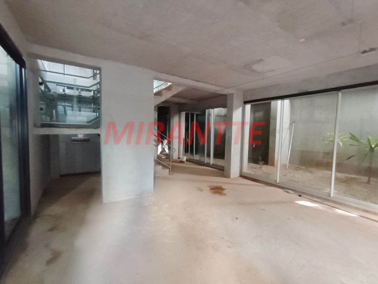 Comercial de 389m² em Pinheiros