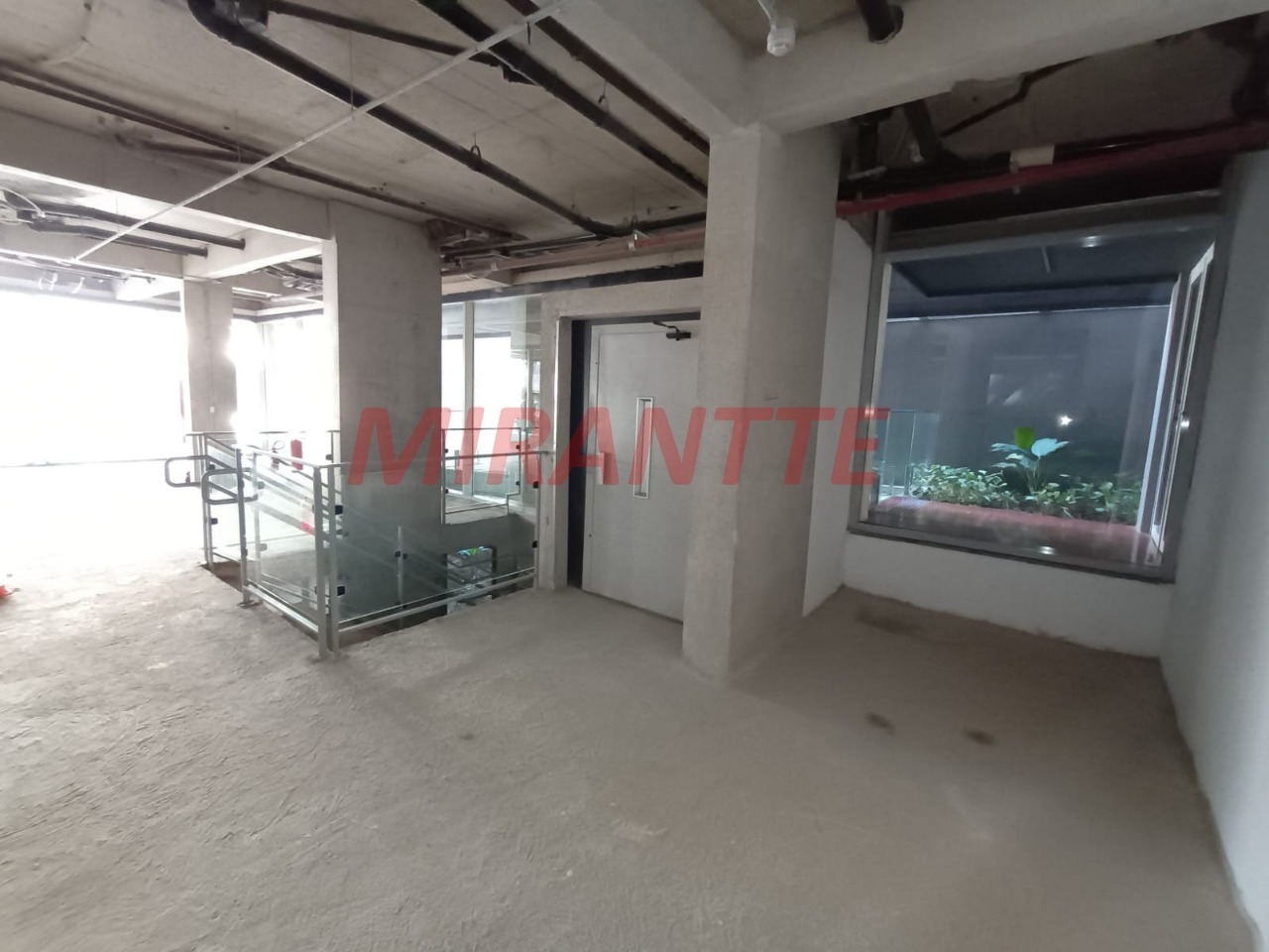 Comercial de 389m² em Pinheiros