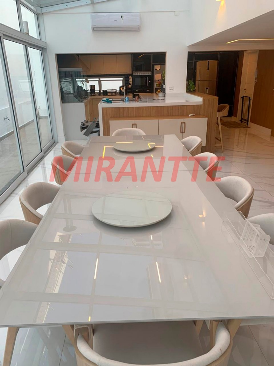 Cond. fechado de 383m² com 6 quartos em Jardim França