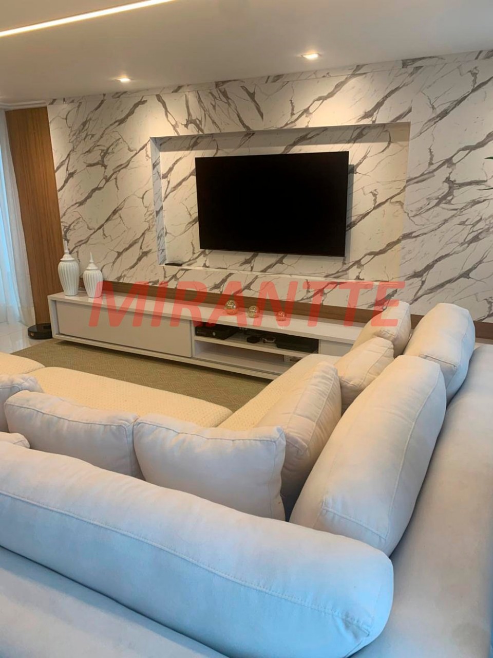 Cond. fechado de 383m² com 6 quartos em Jardim França