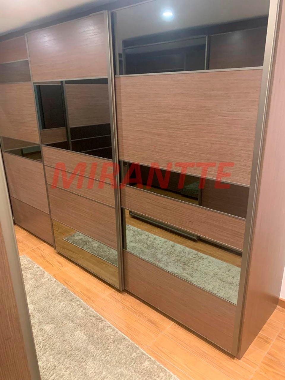 Cond. fechado de 383m² com 6 quartos em Jardim França