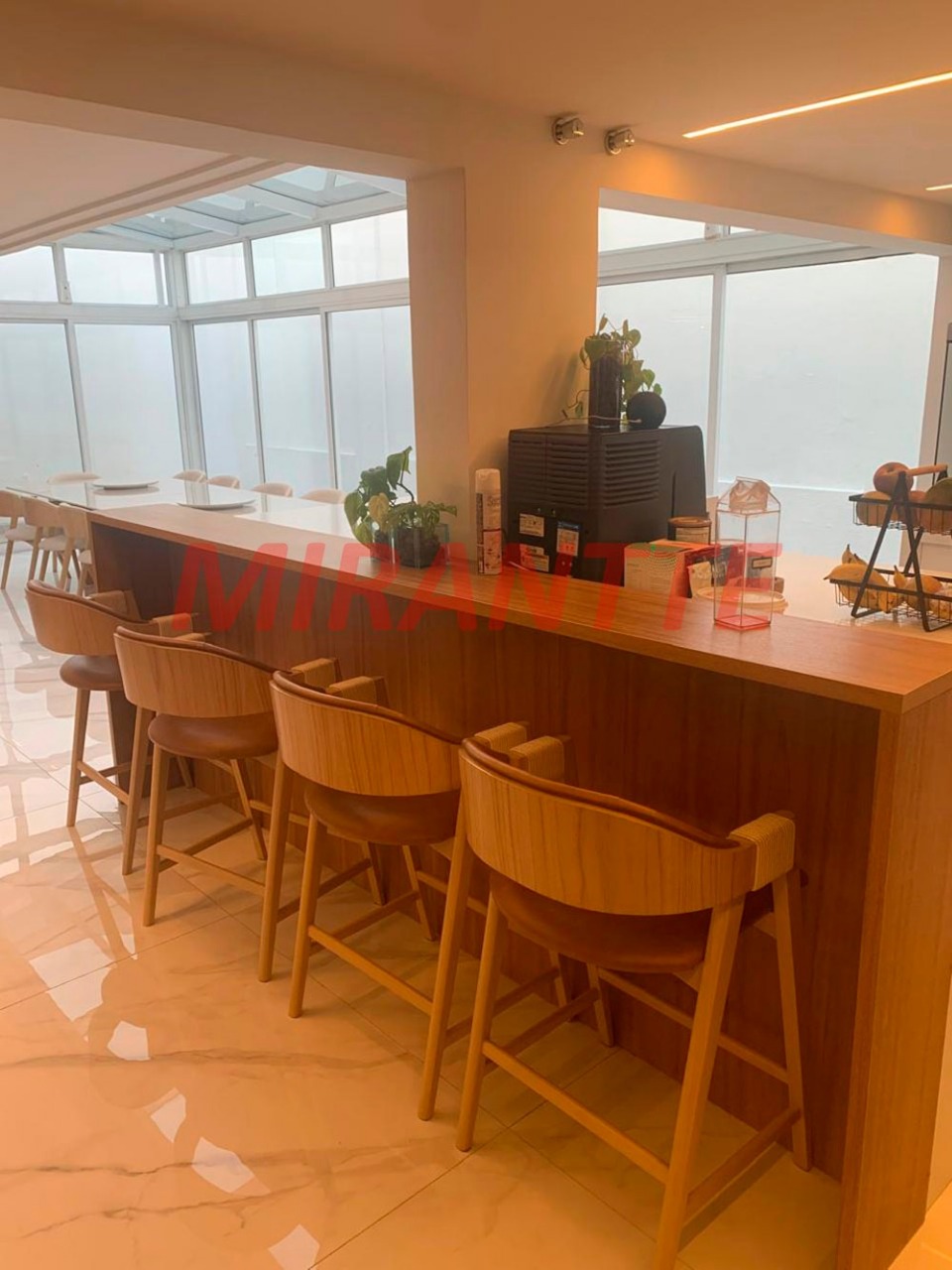 Cond. fechado de 383m² com 6 quartos em Jardim França