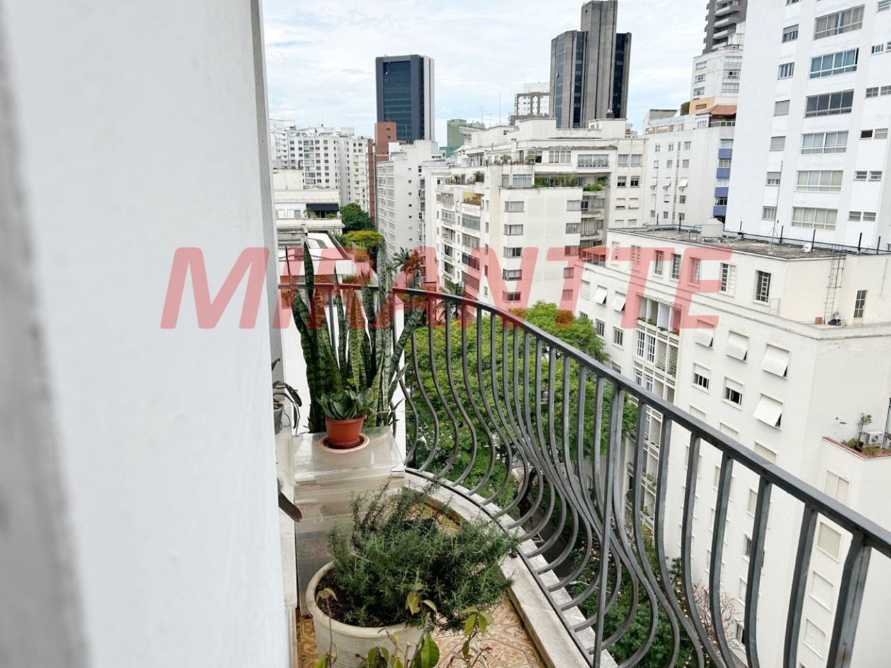 Apartamento de 200m² com 4 quartos em Higienópolis