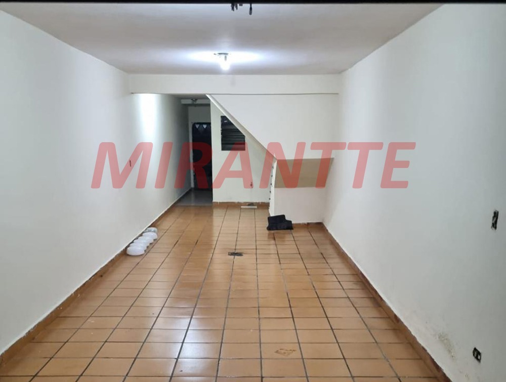 Sobrado de 220m² com 3 quartos em Vila Mazzei