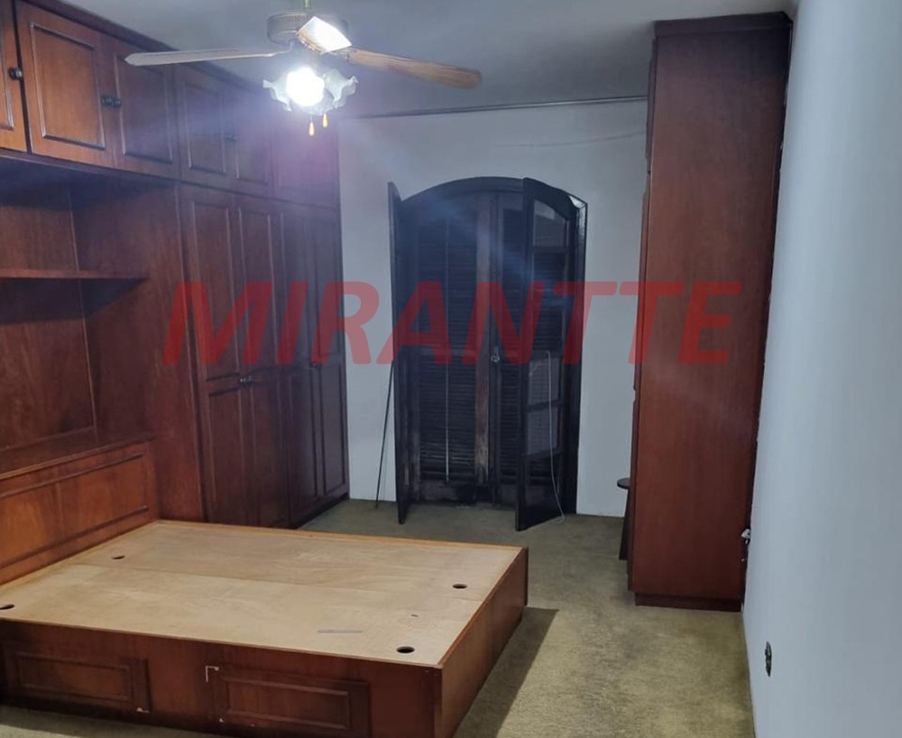 Sobrado de 220m² com 3 quartos em Vila Mazzei