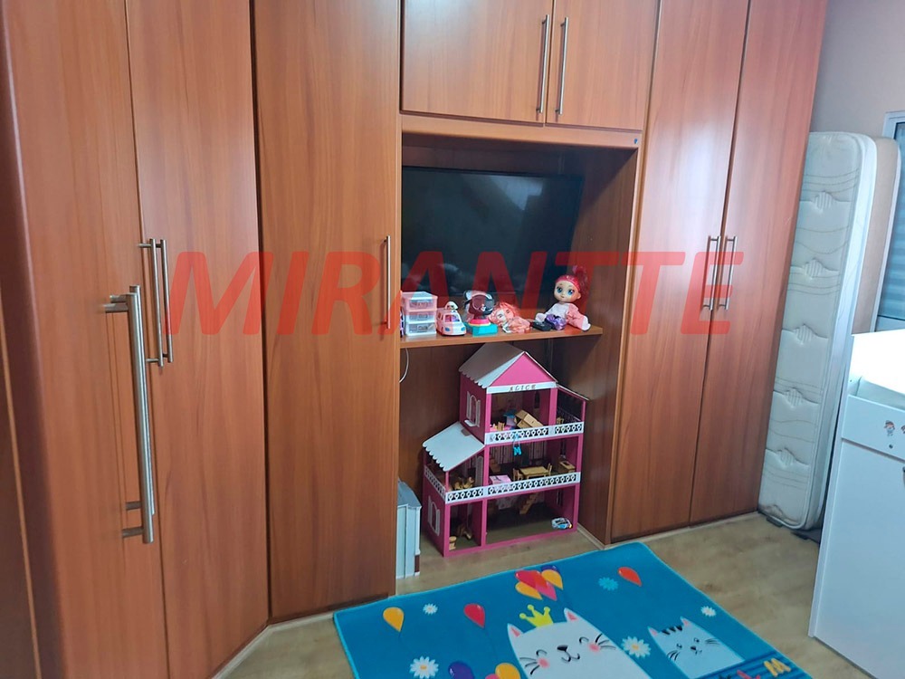 Casa terrea de 147m² com 3 quartos em Vila Nivi