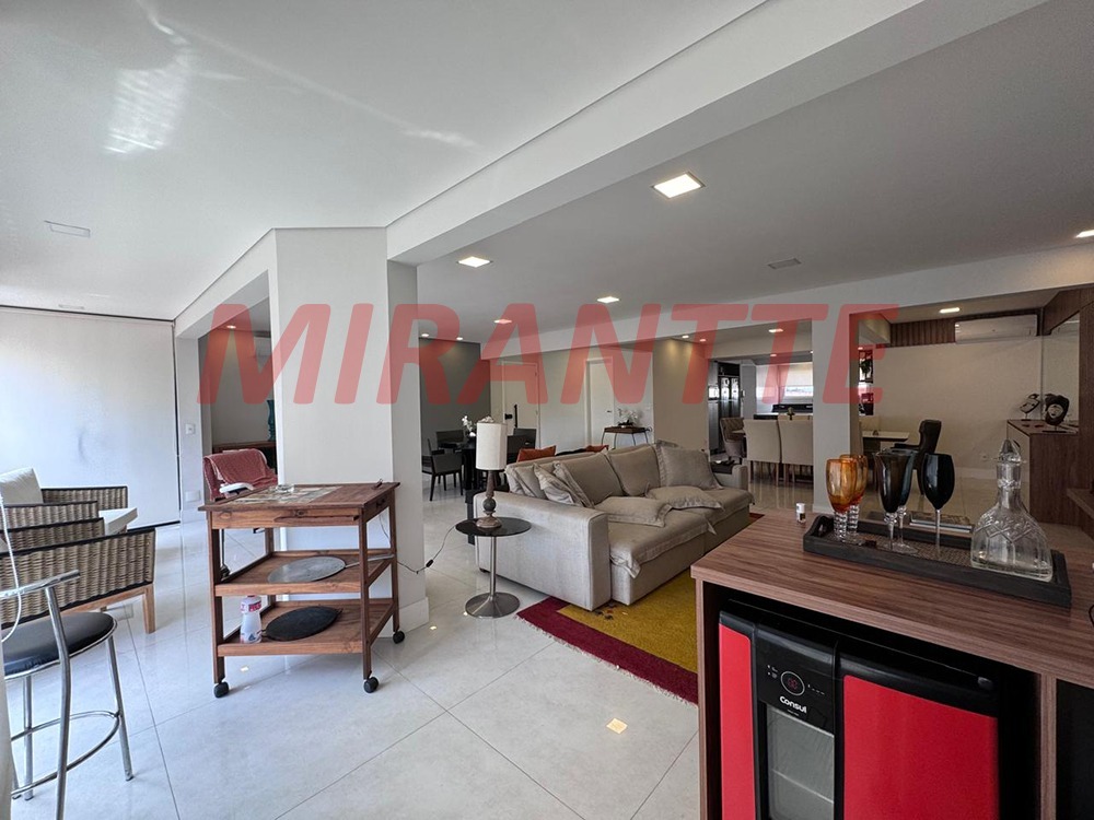Apartamento de 205m² com 4 quartos em Santana