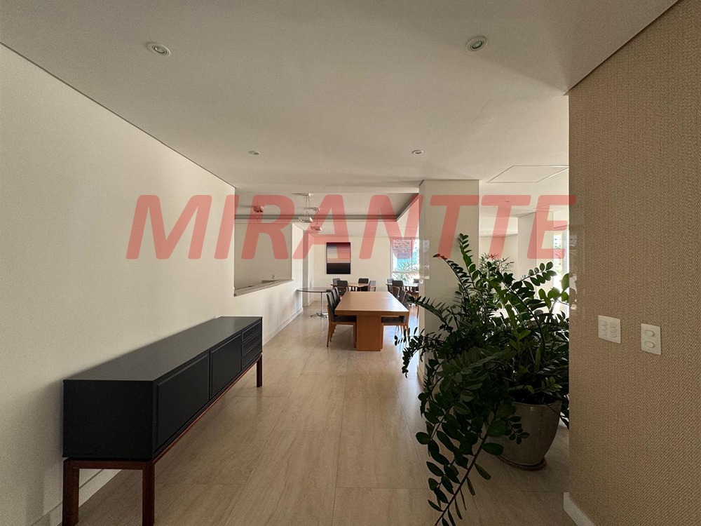 Apartamento de 205m² com 4 quartos em Santana