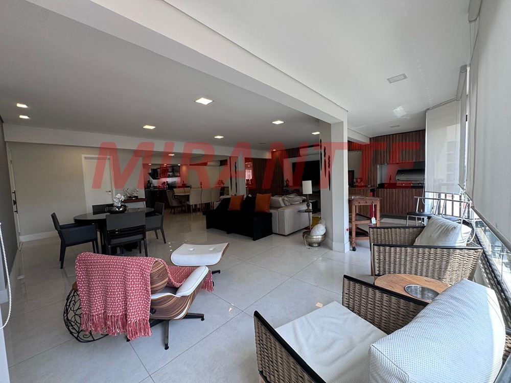 Apartamento de 205m² com 4 quartos em Santana