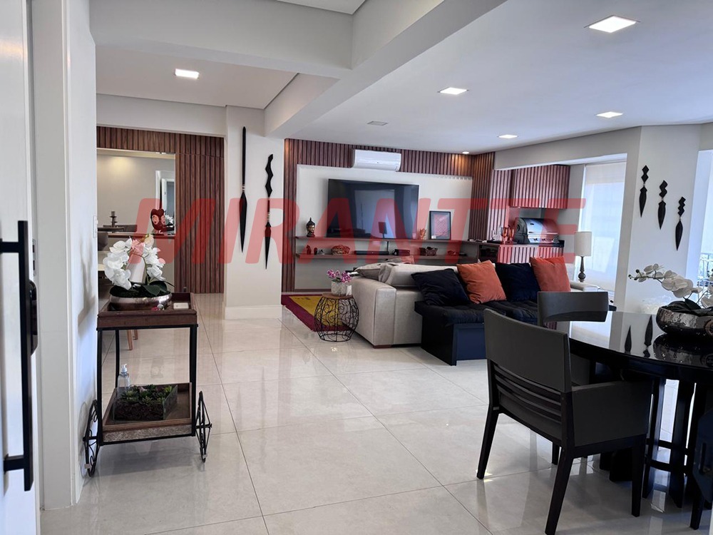 Apartamento de 205m² com 4 quartos em Santana