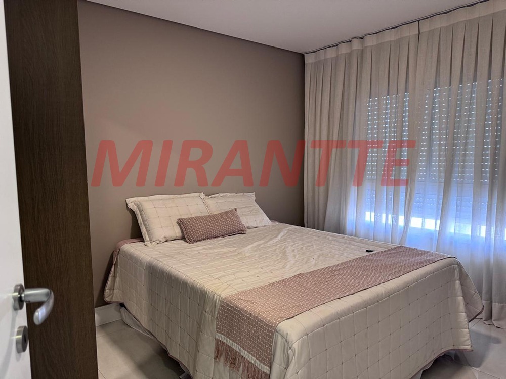 Apartamento de 205m² com 4 quartos em Santana