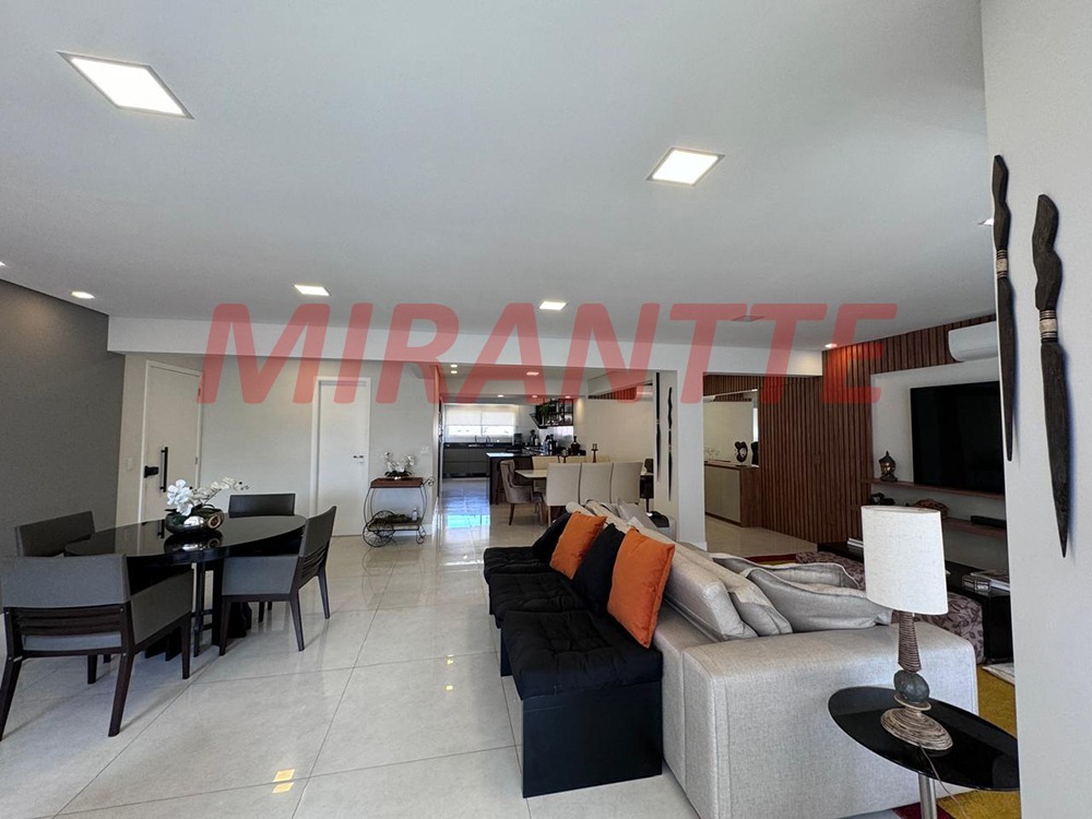 Apartamento de 205m² com 4 quartos em Santana
