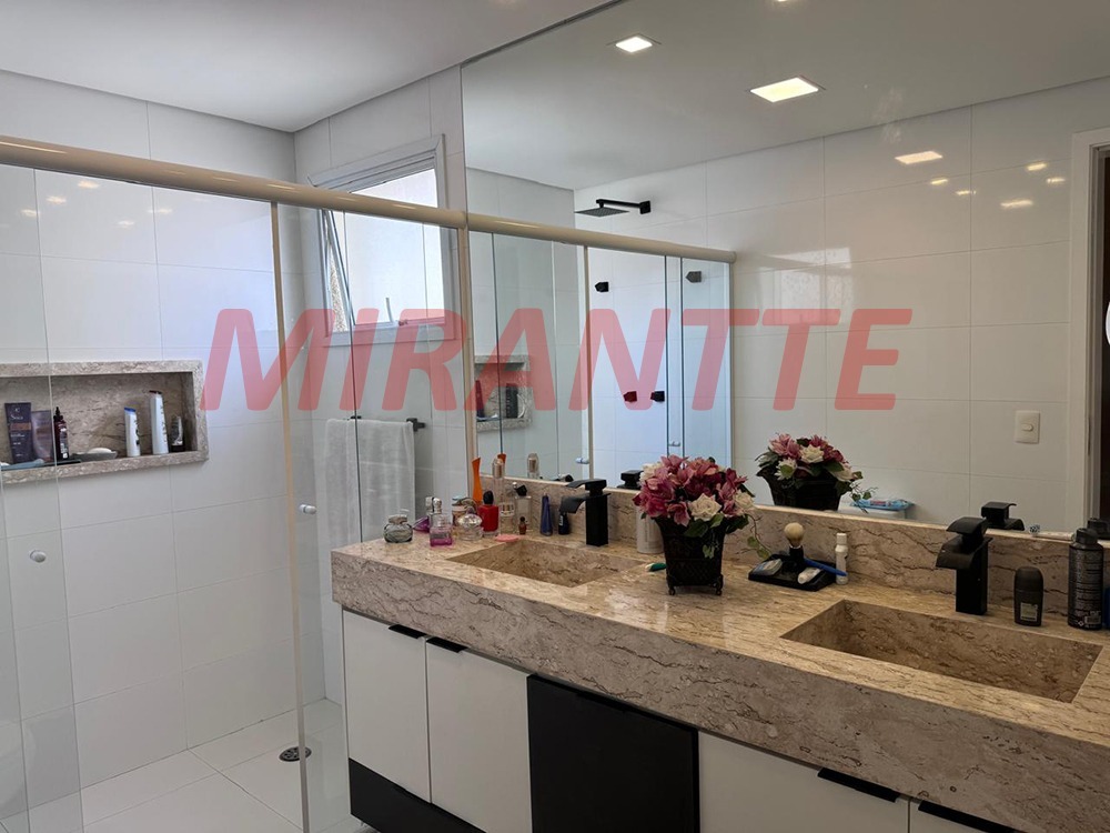 Apartamento de 205m² com 4 quartos em Santana