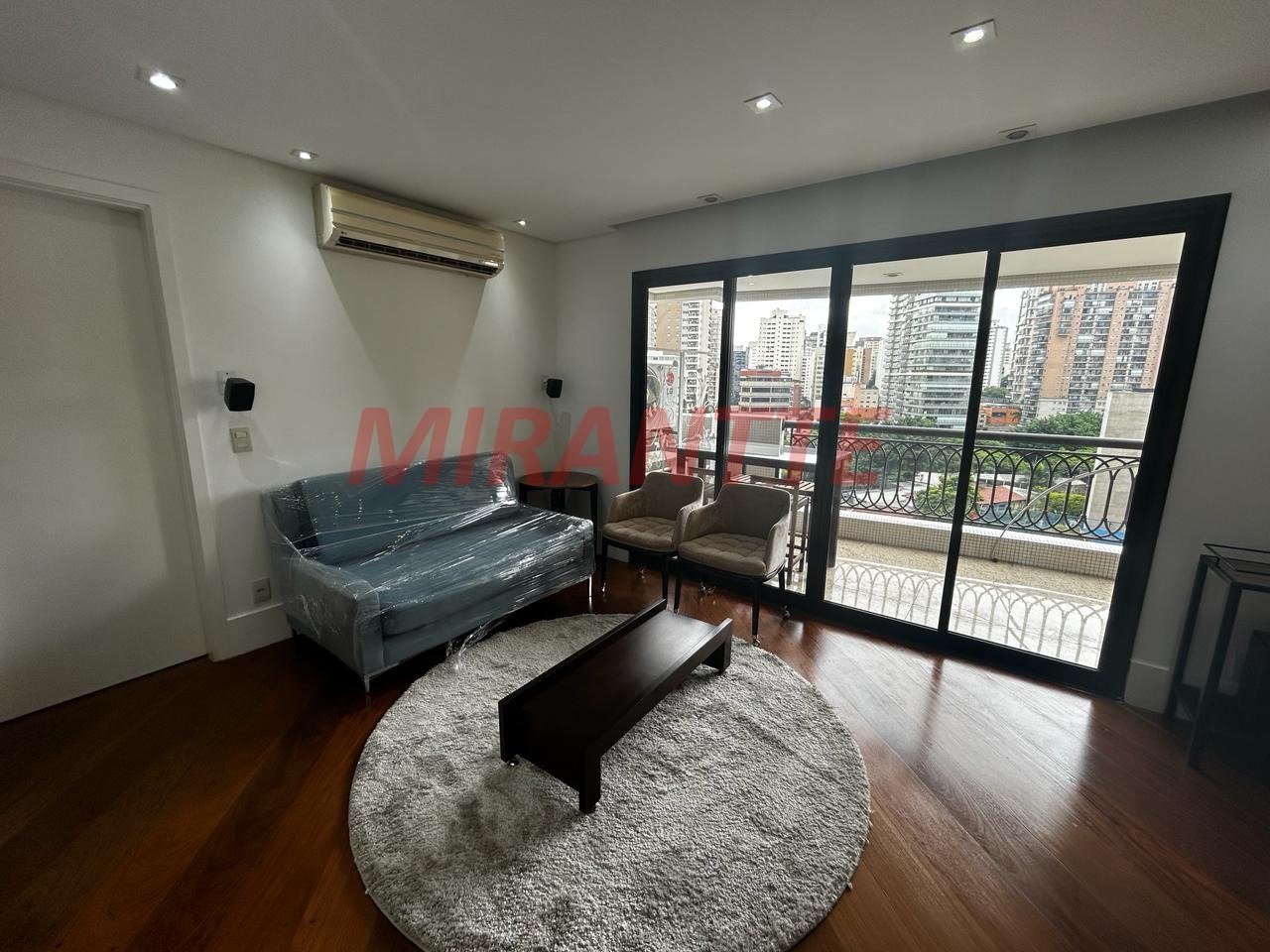 Apartamento de 116.48m² com 3 quartos em Vila Nova Conceição
