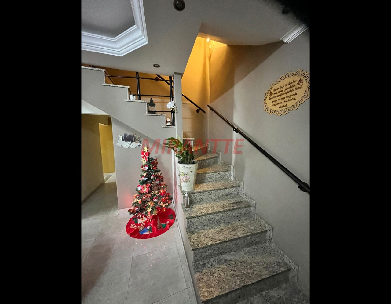 Sobrado de 180m² com 3 quartos em Jardim Brasília (Zona Norte)