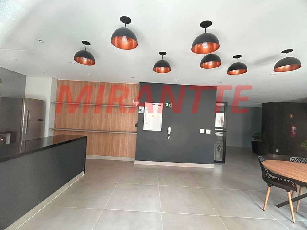Apartamento de 40m² com 2 quartos em Vila Mazzei