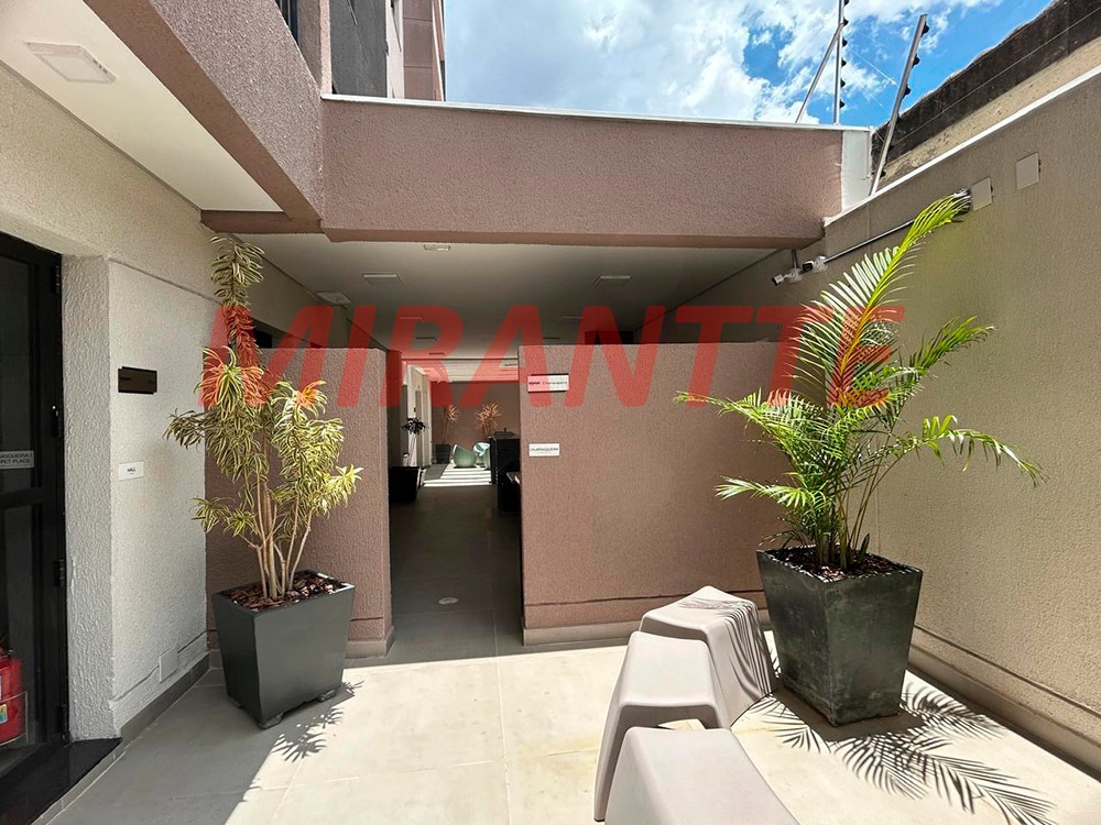 Apartamento de 40m² com 2 quartos em Vila Mazzei