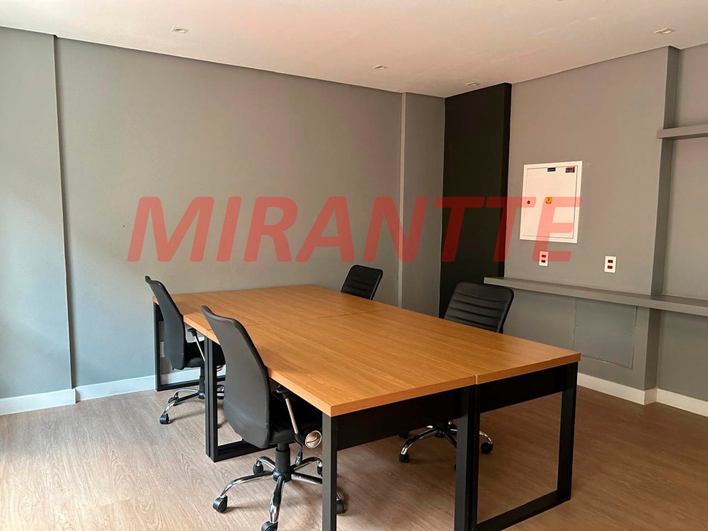 Apartamento de 40m² com 2 quartos em Vila Mazzei