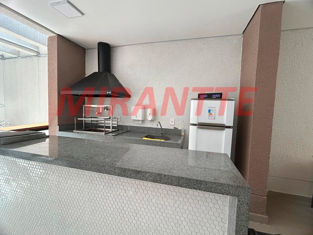 Apartamento de 40m² com 2 quartos em Vila Mazzei