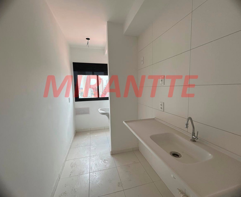 Apartamento de 40m² com 2 quartos em Vila Mazzei