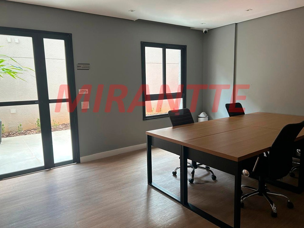 Apartamento de 40m² com 2 quartos em Vila Mazzei