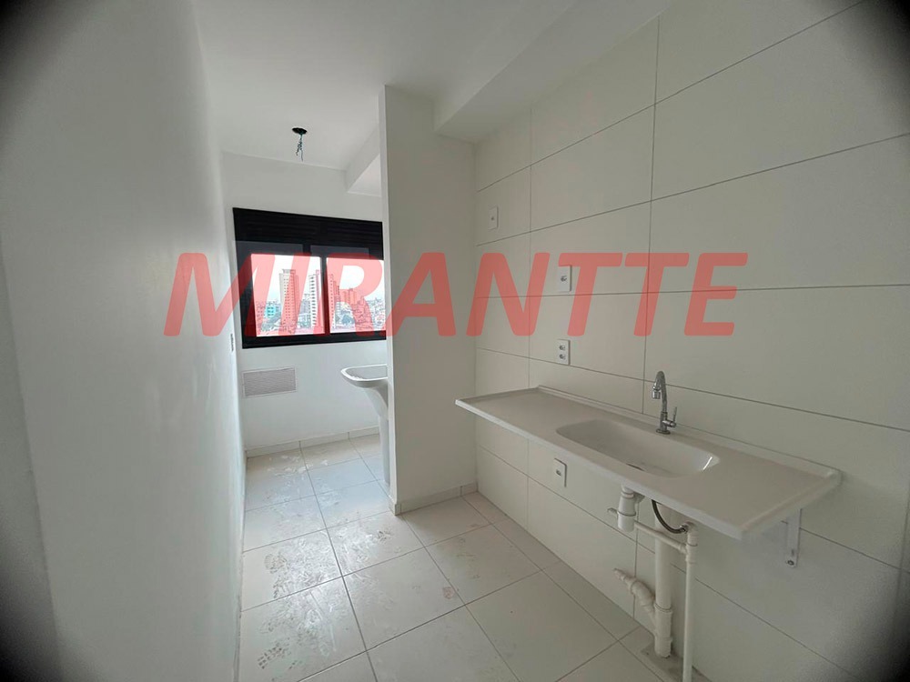 Apartamento de 40m² com 2 quartos em Vila Mazzei
