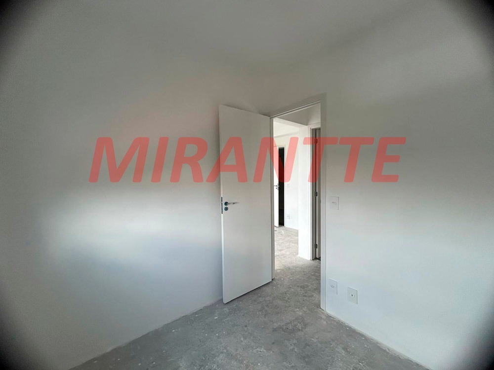 Apartamento de 40m² com 2 quartos em Vila Mazzei