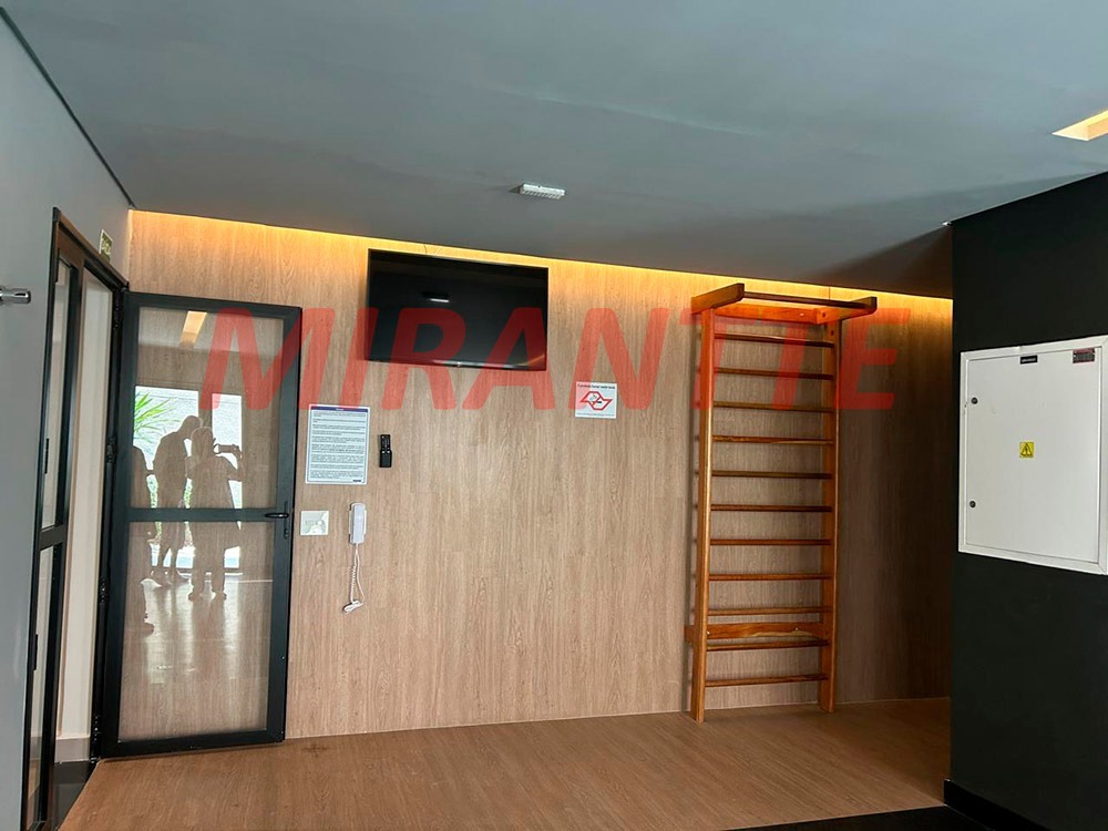 Apartamento de 40m² com 2 quartos em Vila Mazzei