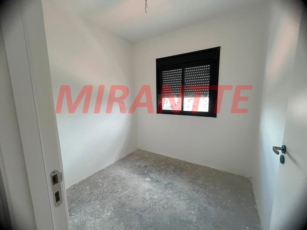 Apartamento de 40m² com 2 quartos em Vila Mazzei