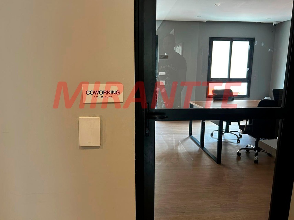 Apartamento de 40m² com 2 quartos em Vila Mazzei