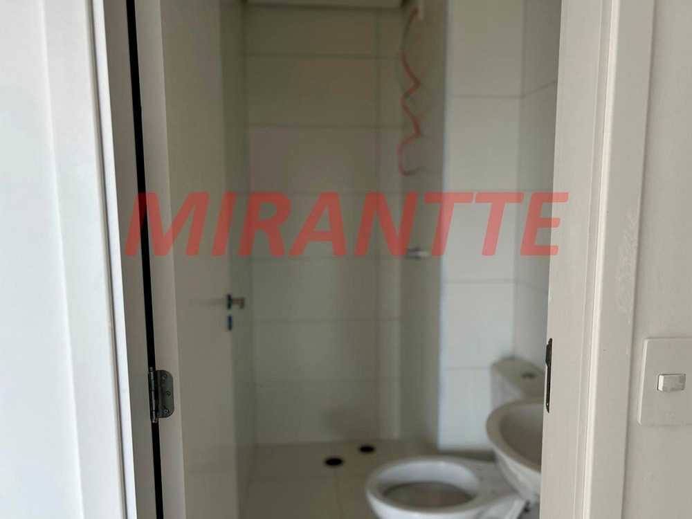 Apartamento de 40m² com 2 quartos em Vila Mazzei
