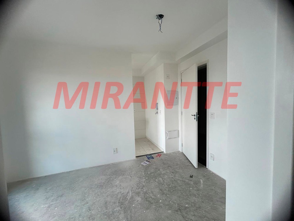 Apartamento de 40m² com 2 quartos em Vila Mazzei