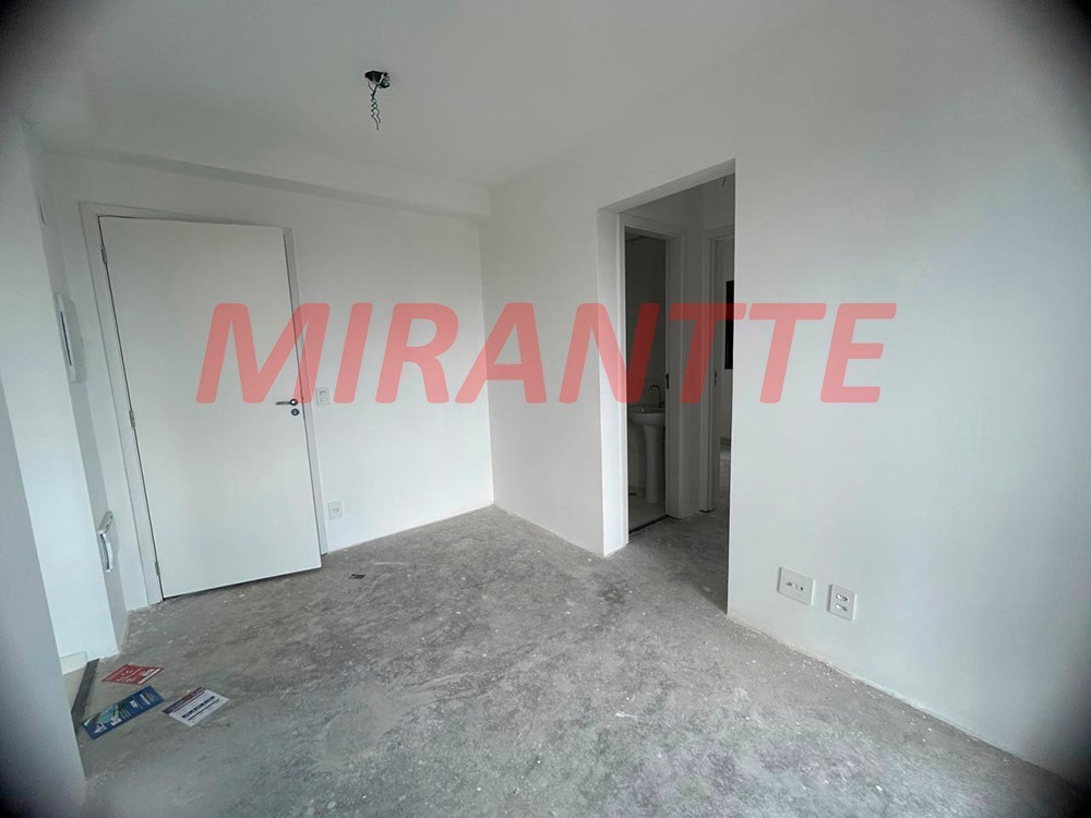 Apartamento de 40m² com 2 quartos em Vila Mazzei