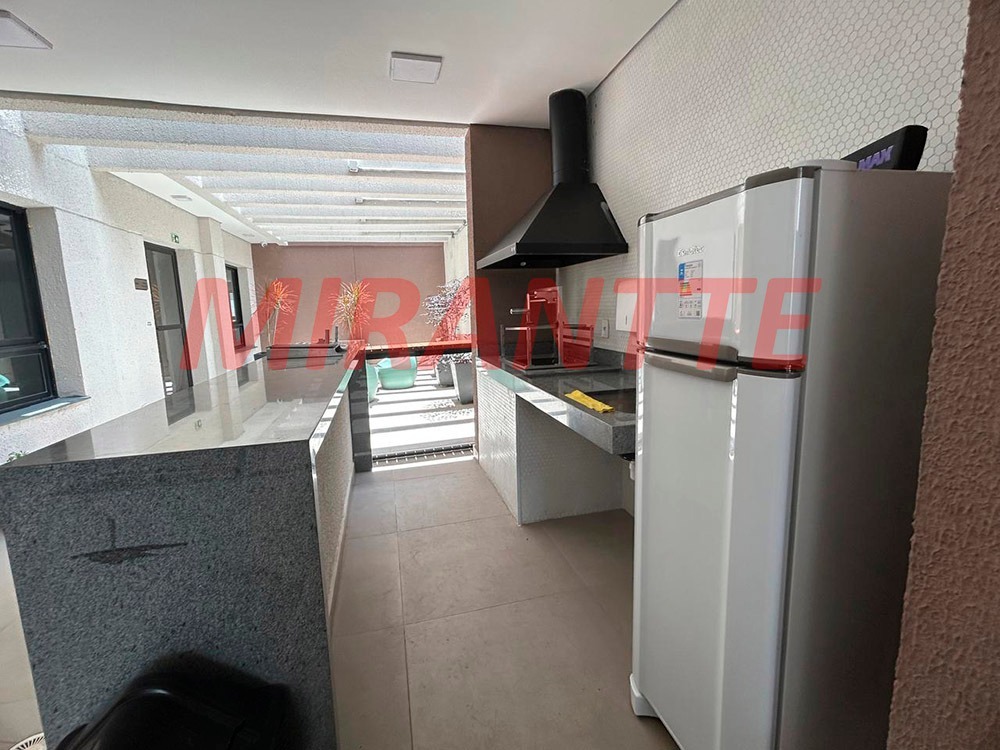 Apartamento de 40m² com 2 quartos em Vila Mazzei