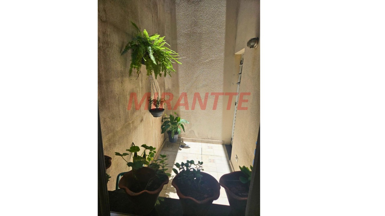 Cond. fechado de 100m² com 3 quartos em Água Rasa