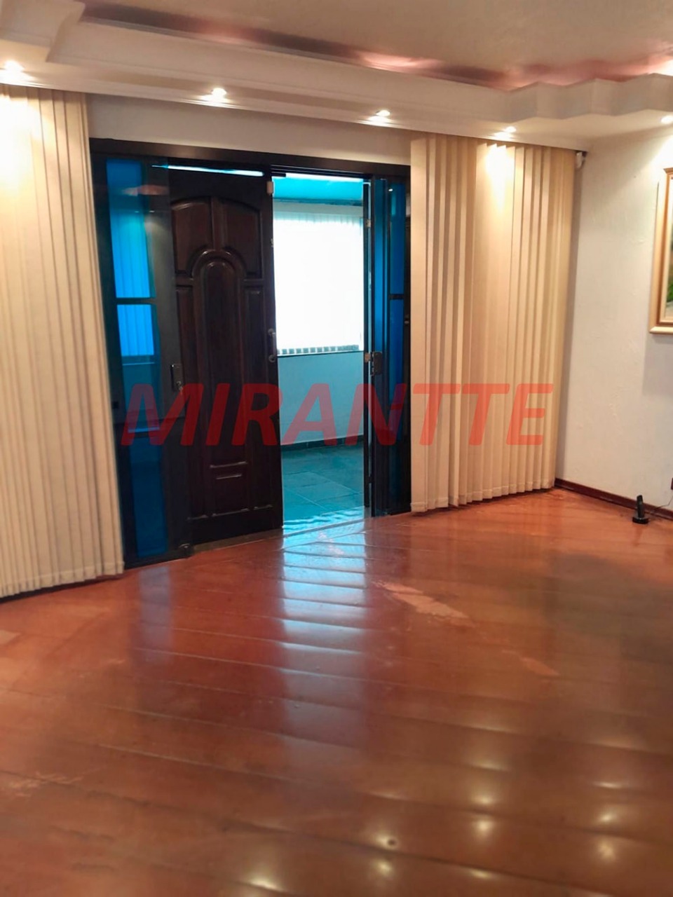 Sobrado de 230m² com 3 quartos em Vila Nova Mazzei